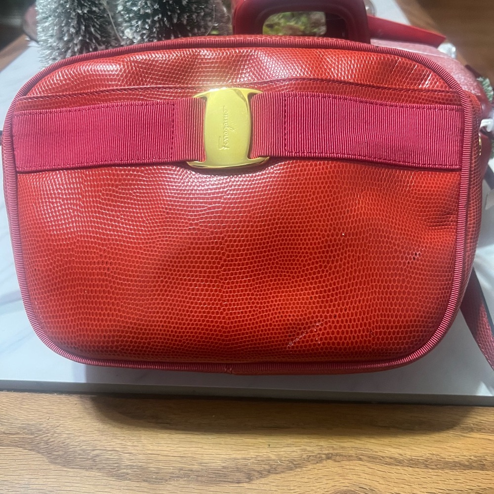 Salvatore vintage Ferragamo Red Varo bow Camera Crossbody Bag with Gold Accent